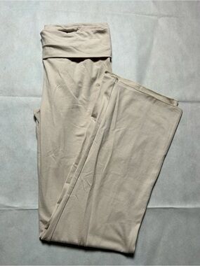 Skims 10 fold over flare yoga pants size XL NWT